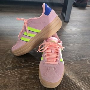 Adidas Womens VI Court Bold Pink Platform Sambas